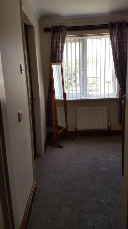 Pet Friendly Beautiful Detached Cottage Close To Spurn Point, Easington And Withersea Kingston upon Hull Exterior photo